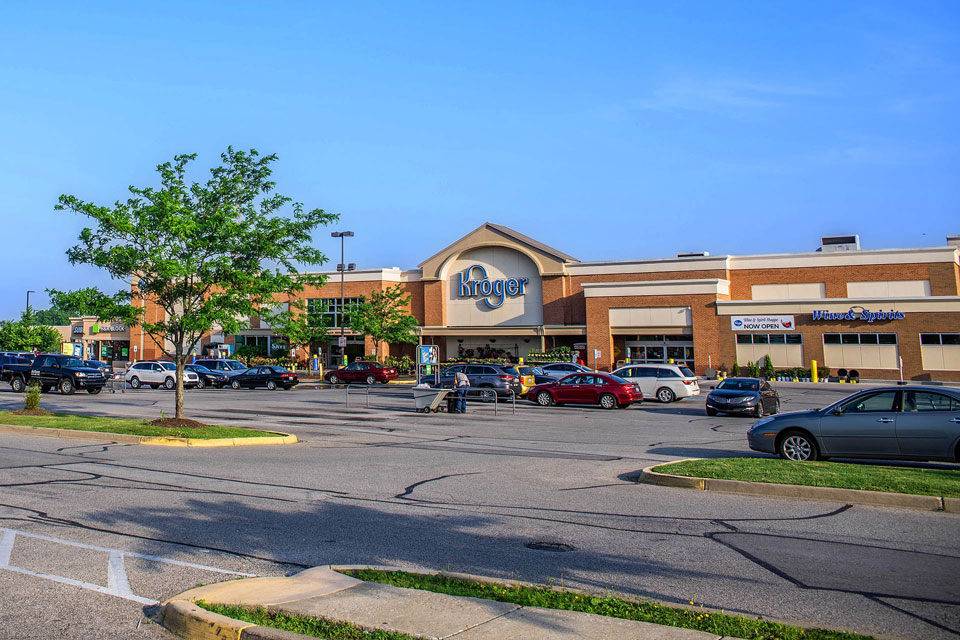 Kroger building at the McMahan plaza